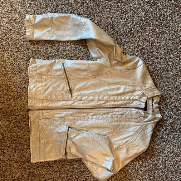 Perfect Moto Jacket for Spring - Picture 3 of 4